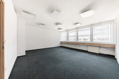 Kiadó iroda RM2 Offices  - Radnóti Miklós utca