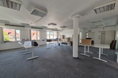 Kiadó iroda Bakáts Center