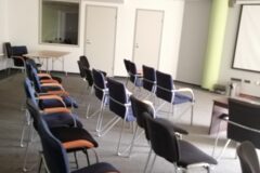 Kiadó iroda Kodály köröndnél modern jó elrendezésú iroda kiadó.