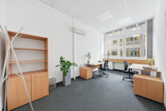 Kiadó iroda RM2 Offices  - Radnóti Miklós utca
