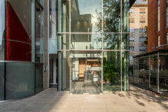 Kiadó iroda Honvéd Center
